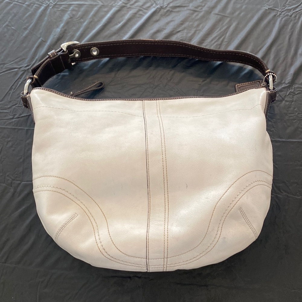 VINTAGE AUTHENTIC COACH HOBO BAG